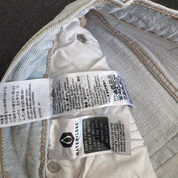 Levi's 501 Skinny Jean Button Fly Light Blue Bottom Slit Women's, Size 30 X 28 - Picture 9 of 13